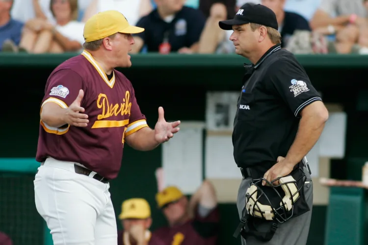 Former college players not surprised by Murphy's success